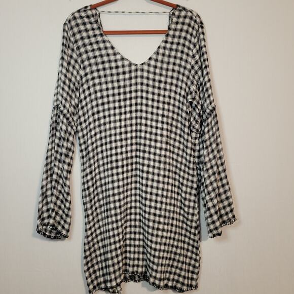 NWT Michael Stars L black white gingham gauzy v-neck shift dress, flare sleeves - Picture 2 of 10